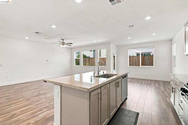 5330 Clauzetto Way, Antioch, CA 94531