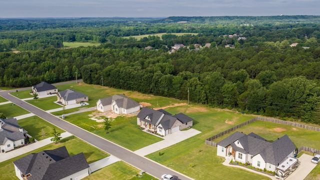 19 Avrey, Greenbrier, AR 72058