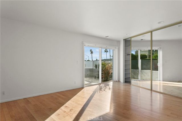 207 La Jolla, Newport Beach, CA 92663