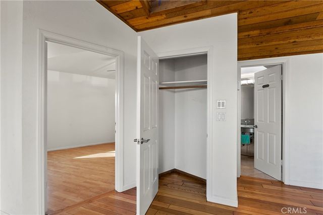 207 La Jolla, Newport Beach, CA 92663