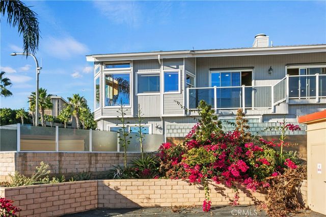 207 La Jolla, Newport Beach, CA 92663