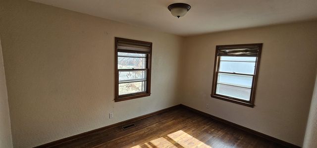 627 S Calhoun Dr., Wichita, KS 67207