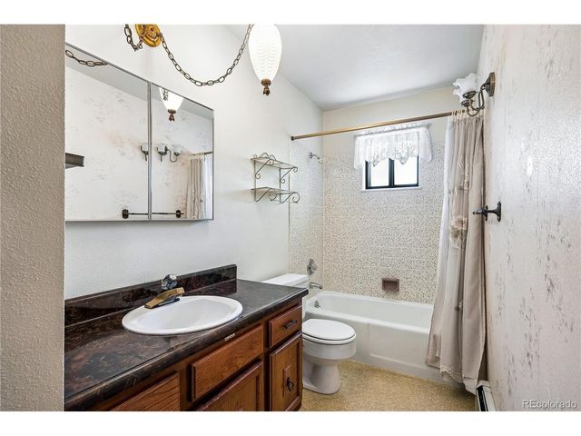 6294 S Oneida Way, Centennial, CO 80111