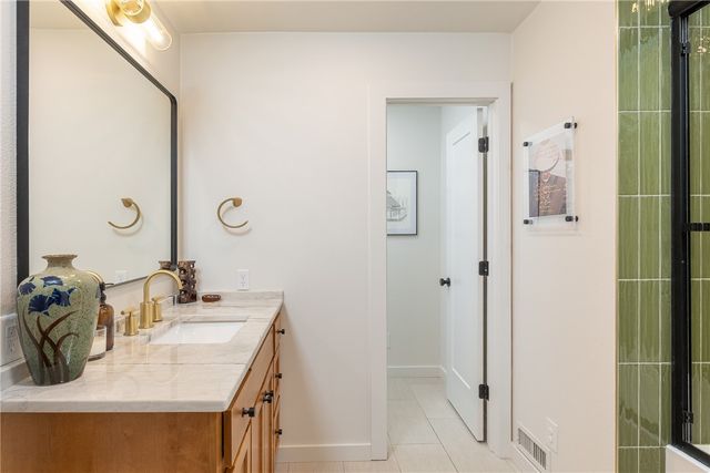 4047 N Valerie Drive, Fayetteville, AR 72703