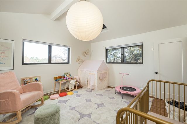 4047 N Valerie Drive, Fayetteville, AR 72703