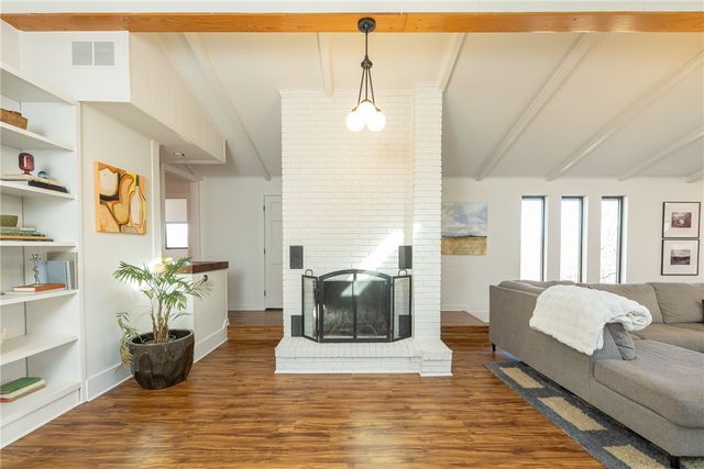 4047 N Valerie Drive, Fayetteville, AR 72703