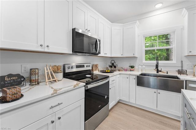 107 Wheeley CIR, Yorktown, VA 23693