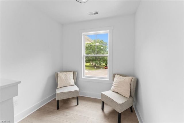 107 Wheeley CIR, Yorktown, VA 23693