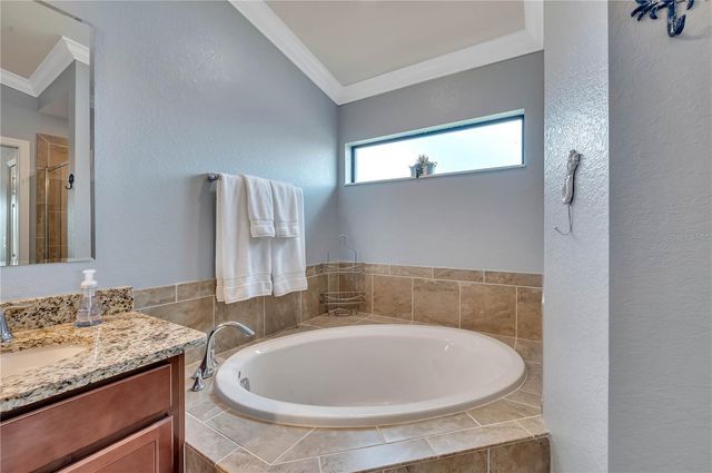 5577 PALMER CIRCLE 201, Bradenton, FL 34211