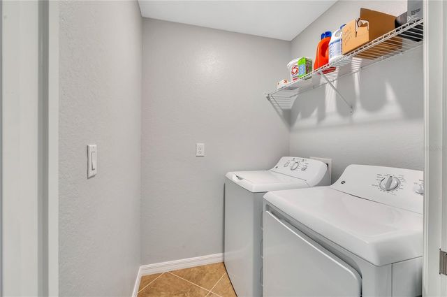 5577 PALMER CIRCLE 201, Bradenton, FL 34211