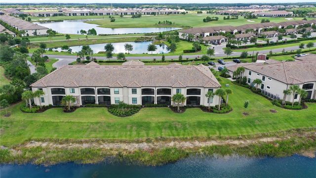 5577 PALMER CIRCLE 201, Bradenton, FL 34211