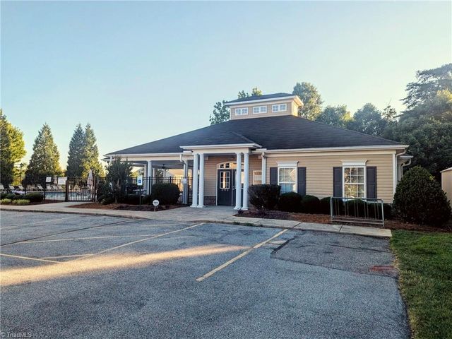 2971 Shady View Drive, High Point, NC 27265