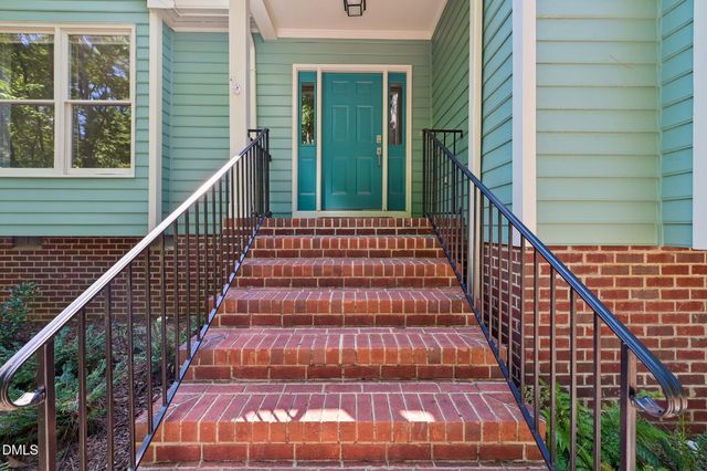 103 Karin Court, Chapel Hill, NC 27514