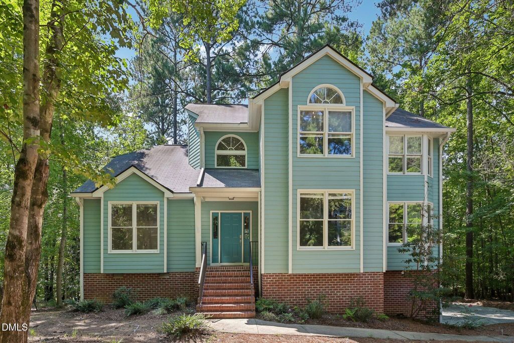 103 Karin Court, Chapel Hill, NC 27514