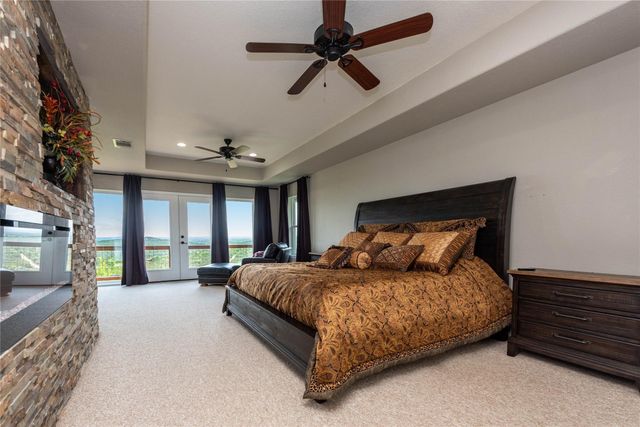 8614 Tip Top DR, Jonestown, TX 78645