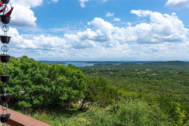 8614 Tip Top DR, Jonestown, TX 78645
