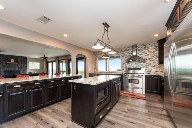 8614 Tip Top DR, Jonestown, TX 78645