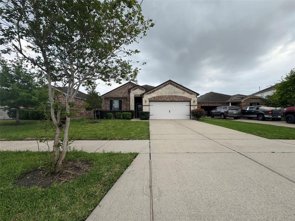 8110 Running Brook Lane, Richmond, TX 77469