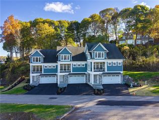 408 Newport Road, Irondequoit, NY 14622