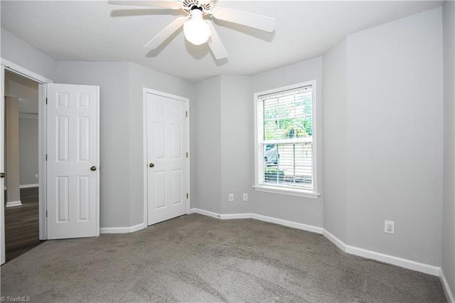 6704 W Friendly Avenue 4D, Greensboro, NC 27410