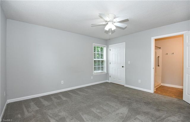 6704 W Friendly Avenue 4D, Greensboro, NC 27410