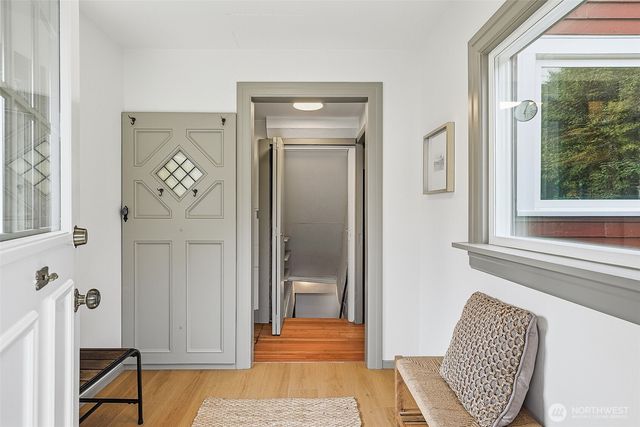 22309 9th Avenue S, Des Moines, WA 98198