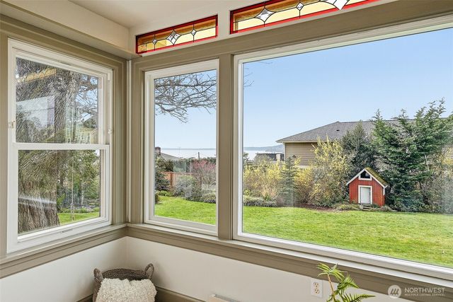 22309 9th Avenue S, Des Moines, WA 98198