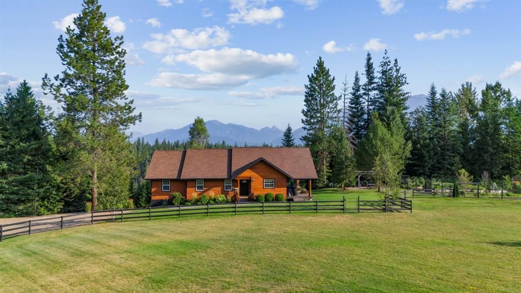 Image 1 of property listing at 9 Sandi Lane, Heron, MT 59844