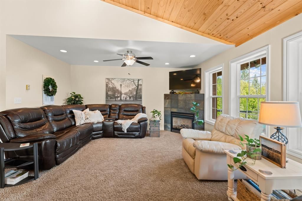 Image 31 of property listing at 9 Sandi Lane, Heron, MT 59844