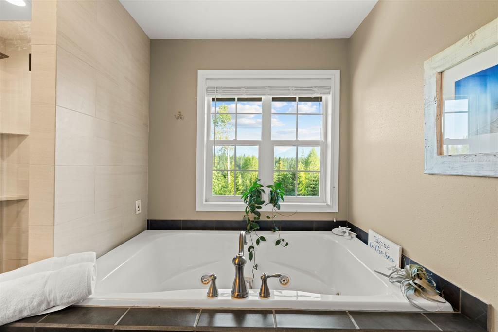 Image 43 of property listing at 9 Sandi Lane, Heron, MT 59844
