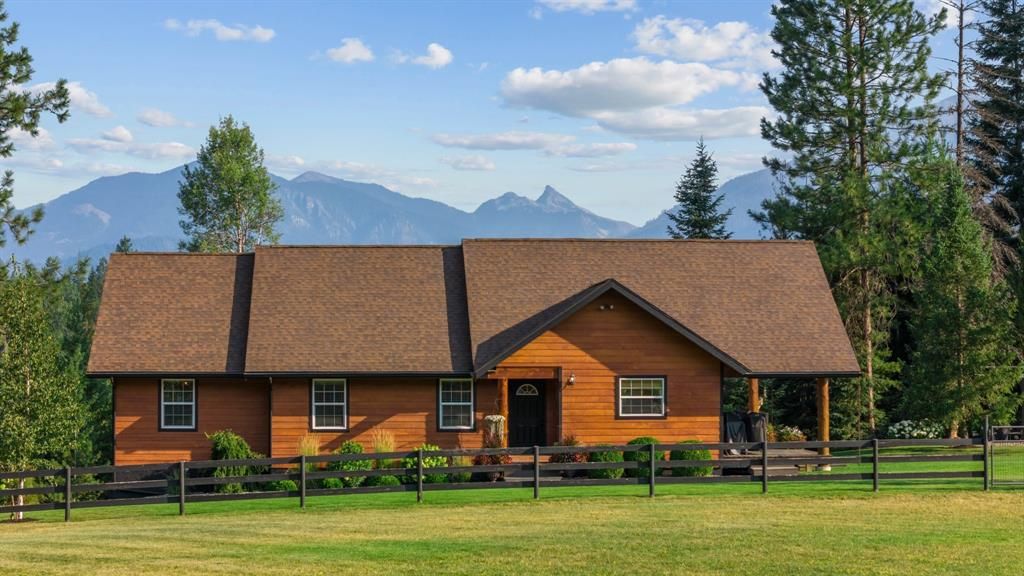 Image 6 of property listing at 9 Sandi Lane, Heron, MT 59844