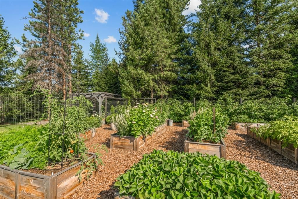 Image 63 of property listing at 9 Sandi Lane, Heron, MT 59844