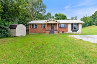 450 Upper Alsup Rd, Tennessee Ridge, TN 37178
