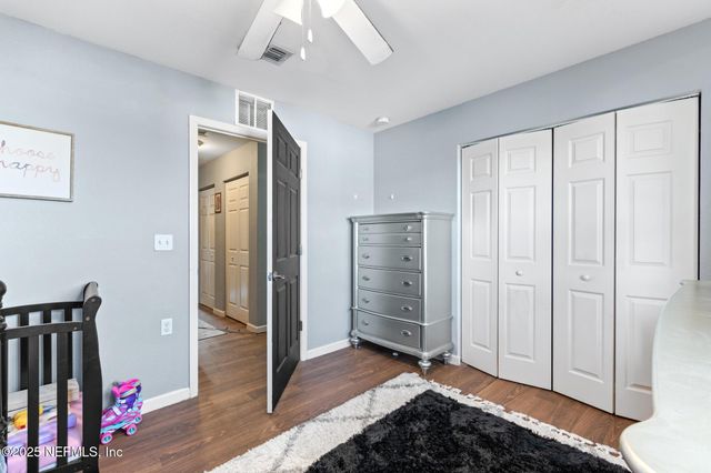 113 OCEANGATE Drive, Atlantic Beach, FL 32233