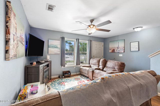 113 OCEANGATE Drive, Atlantic Beach, FL 32233