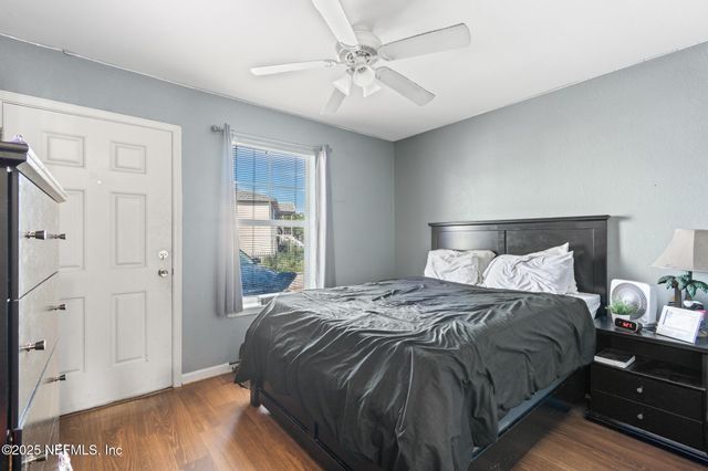 113 OCEANGATE Drive, Atlantic Beach, FL 32233