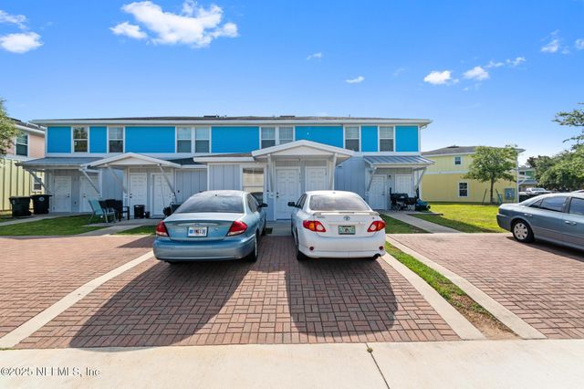 113 OCEANGATE Drive, Atlantic Beach, FL 32233