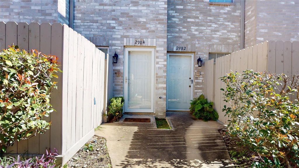 2984 Holly Hall Street 2984, Houston, TX 77054