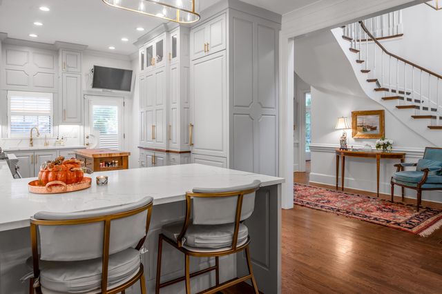 100 Idle Hour Drive 13, Lexington, KY 40502