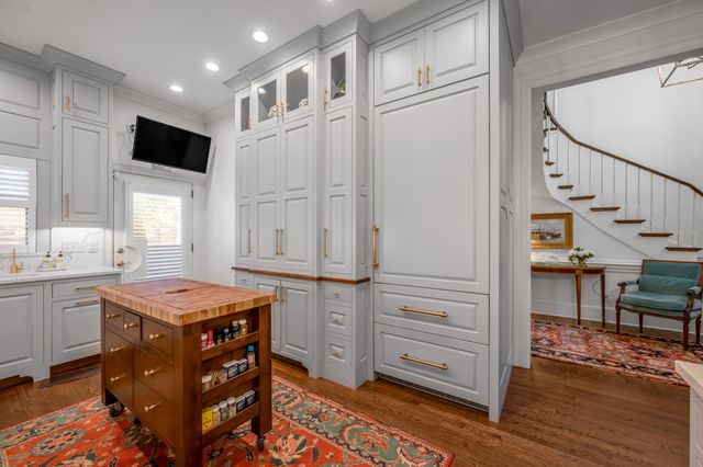 100 Idle Hour Drive 13, Lexington, KY 40502