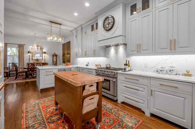 100 Idle Hour Drive 13, Lexington, KY 40502