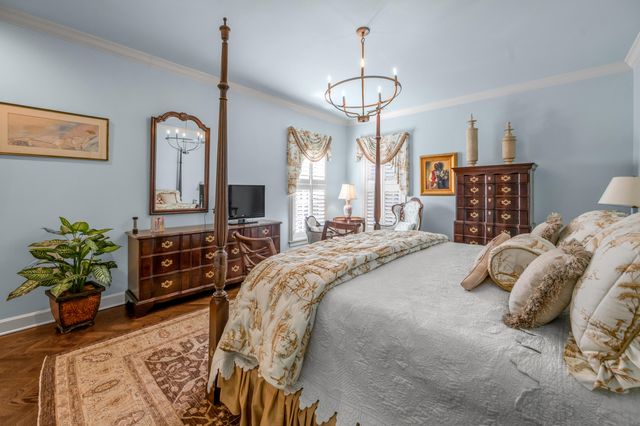 100 Idle Hour Drive 13, Lexington, KY 40502