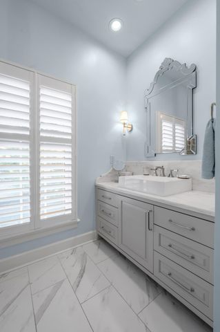 100 Idle Hour Drive 13, Lexington, KY 40502