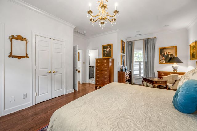 100 Idle Hour Drive 13, Lexington, KY 40502