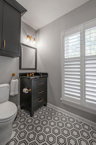 100 Idle Hour Drive 13, Lexington, KY 40502