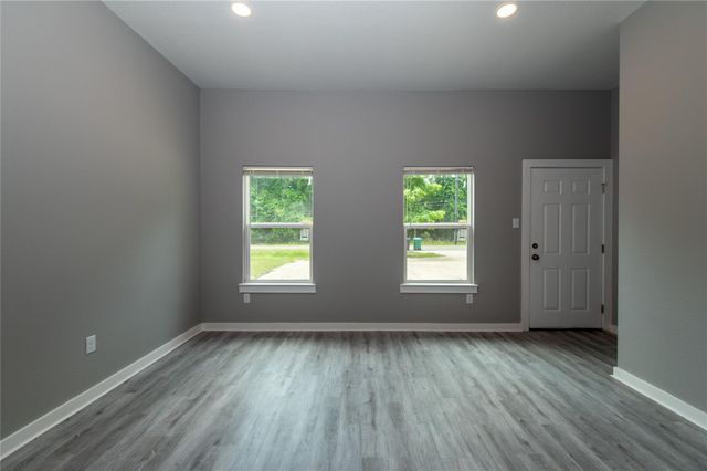 519 Magnolia Point Drive A, Houston, TX 77336