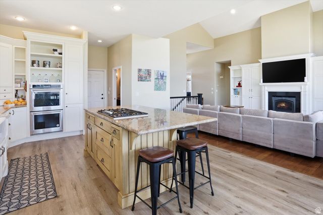1342 E NORTHRIDGE DR, Bountiful, UT 84010