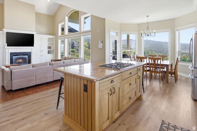 1342 E NORTHRIDGE DR, Bountiful, UT 84010