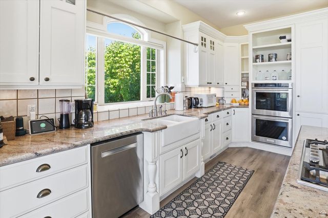 1342 E NORTHRIDGE DR, Bountiful, UT 84010