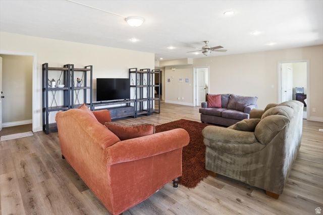 1342 E NORTHRIDGE DR, Bountiful, UT 84010